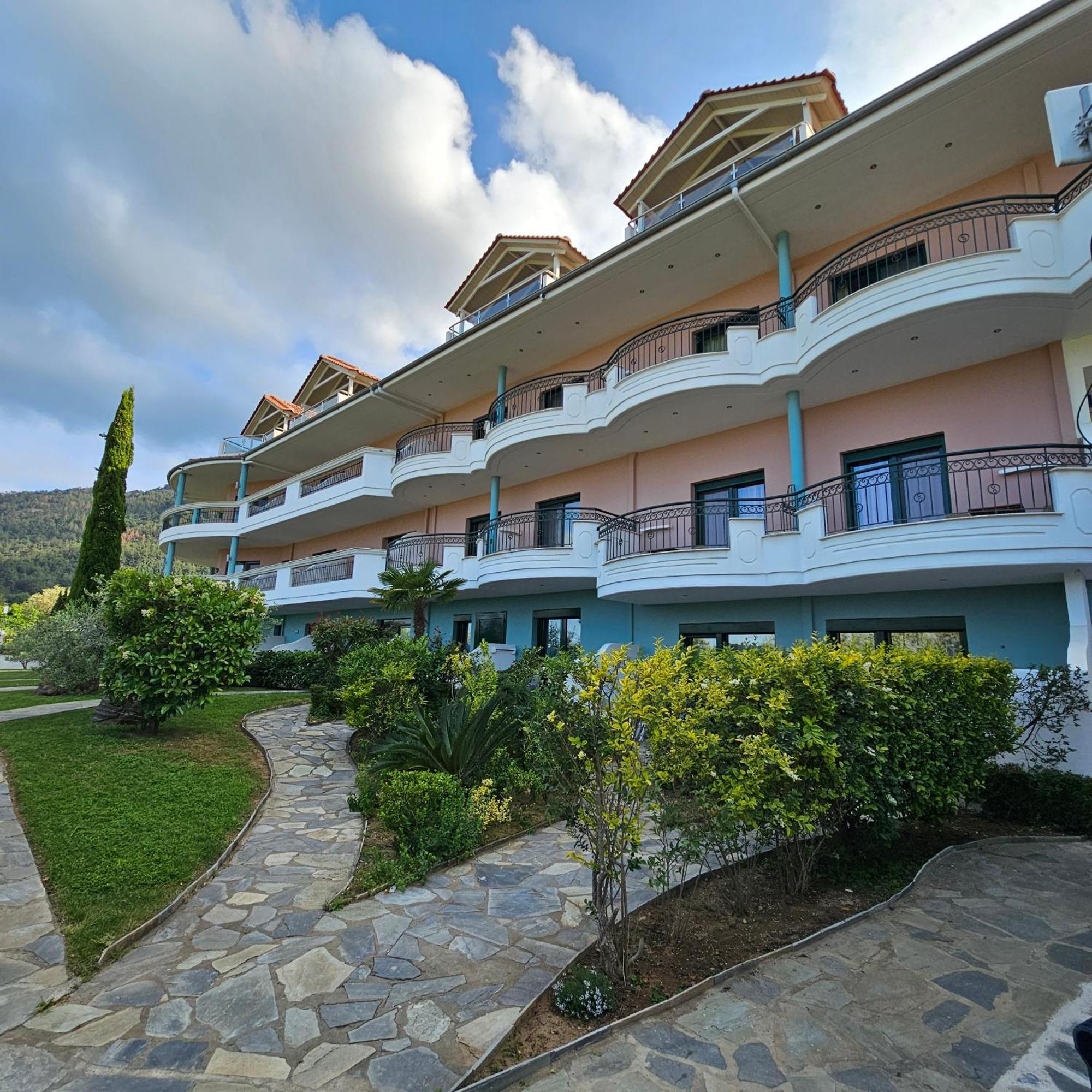 Ocean Beach Hotel สกาลา โปเตมิอัส ภายนอก รูปภาพ