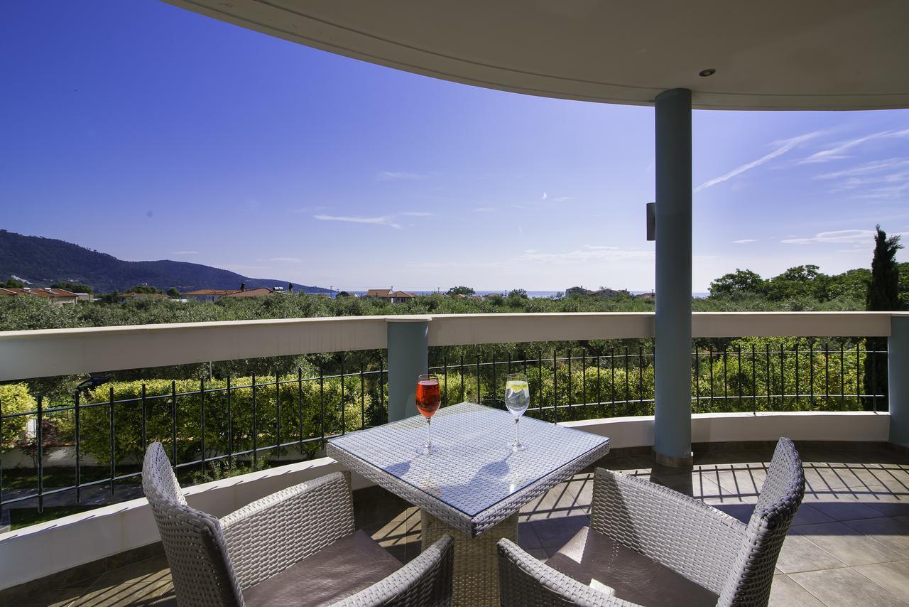 Ocean Beach Hotel สกาลา โปเตมิอัส ภายนอก รูปภาพ