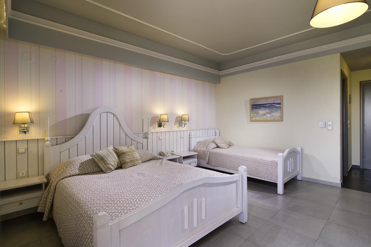 Ocean Beach Hotel สกาลา โปเตมิอัส ภายนอก รูปภาพ